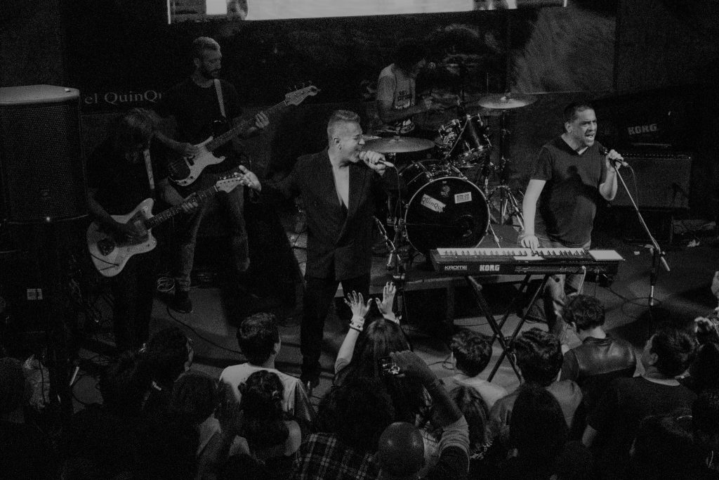 Voz Propia conmemora 40 años de trayectoria con un concierto histórico en el Teatro Kantaro